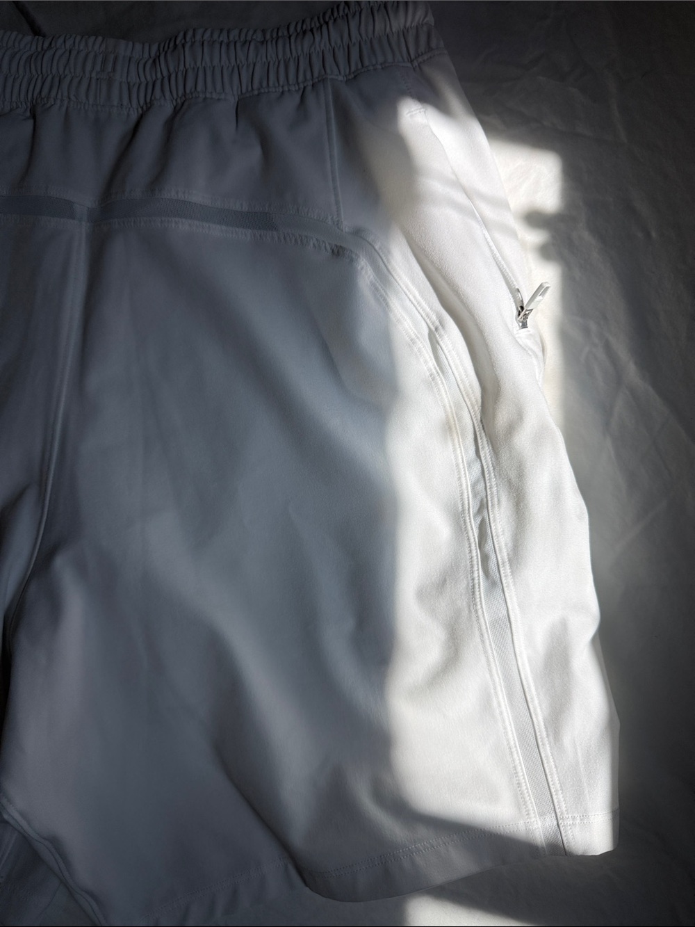 7” Men’s Lined White Performance Athletic Shorts - Picture 3 of 4